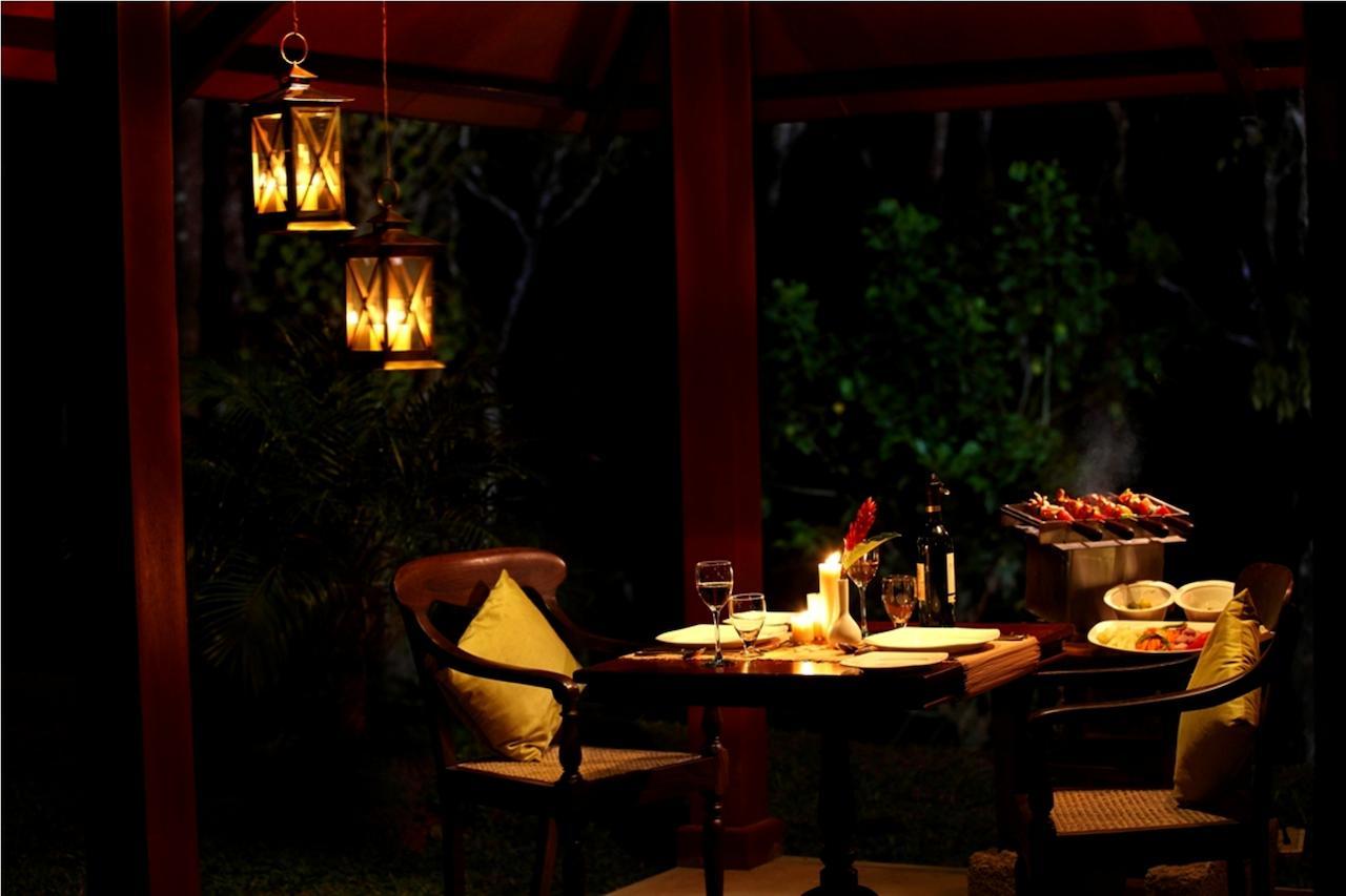 Carmelia Haven Resort Thekkady Habitación foto